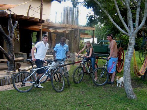 Dijembe Backpackers Lodge Stormsrivier Exterior foto